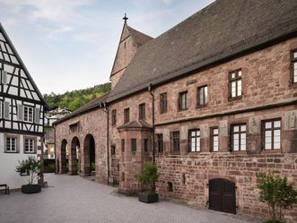 Kloster Alpirsbach, Kloster in der Stadt