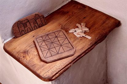 Ein altes Brettspiel, heute im Klostermuseum Alpirsbach